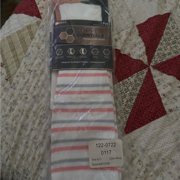 copper essentials Other - Compression Socks - White and Pink